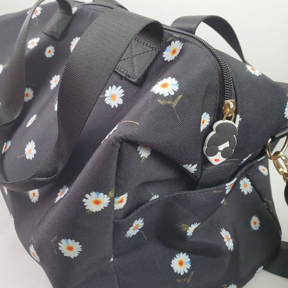 Alice + Olivia Daisy Print Large Multi-Pocket Duffel Bag - Picture 9 of 13